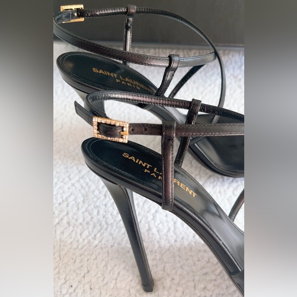 Saint Laurent Date 110 Leather Sandal in black - Picture 5 of 16